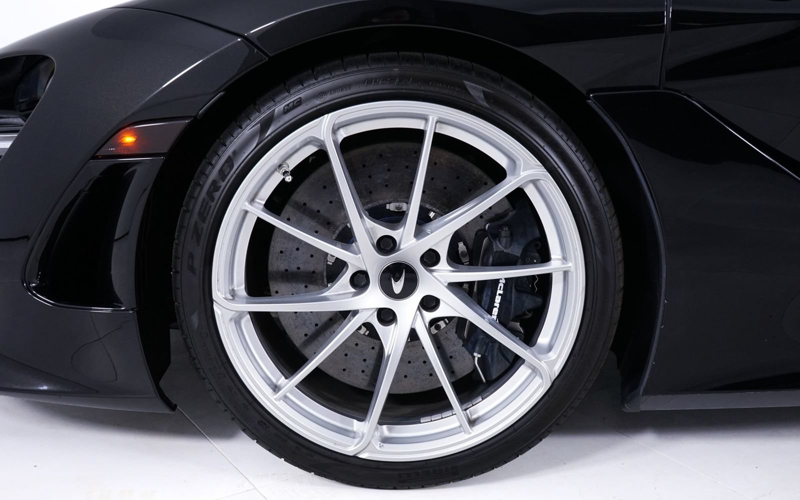 Used 2026 McLaren 750S Spider photo 13