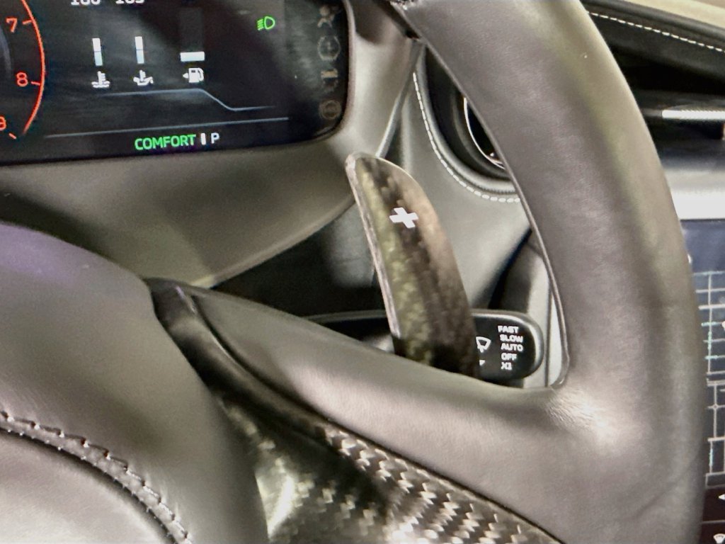 Used 2027 McLaren 750S Spider photo 22
