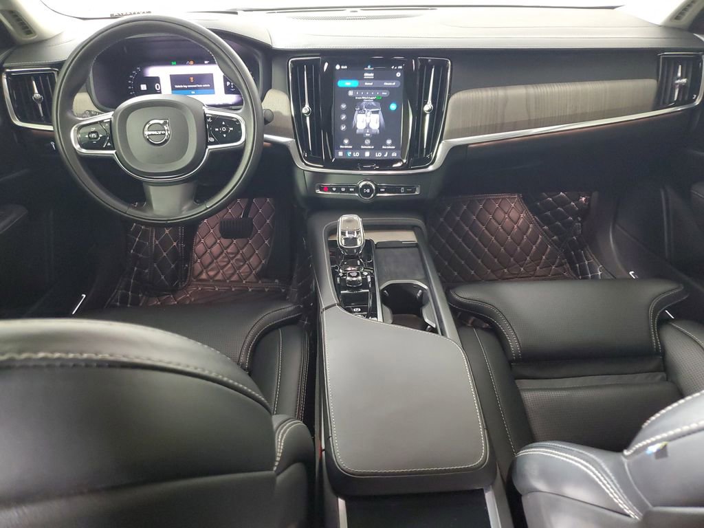 2022 Volvo S90 B6 Inscription