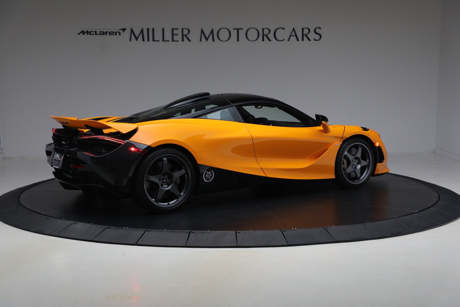 Used 2021 McLaren 720S photo 8