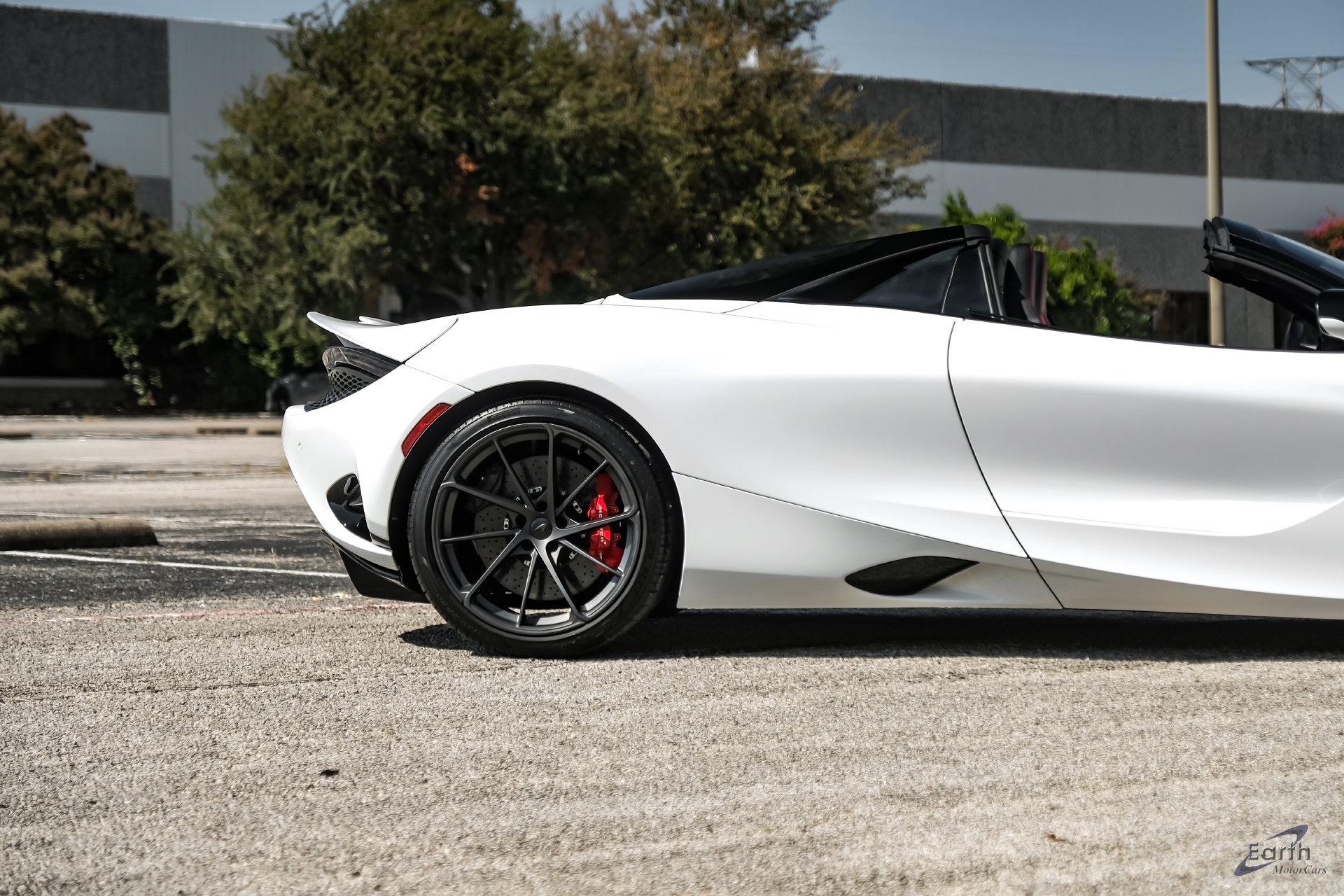 Used 2025 McLaren 750S Spider photo 33