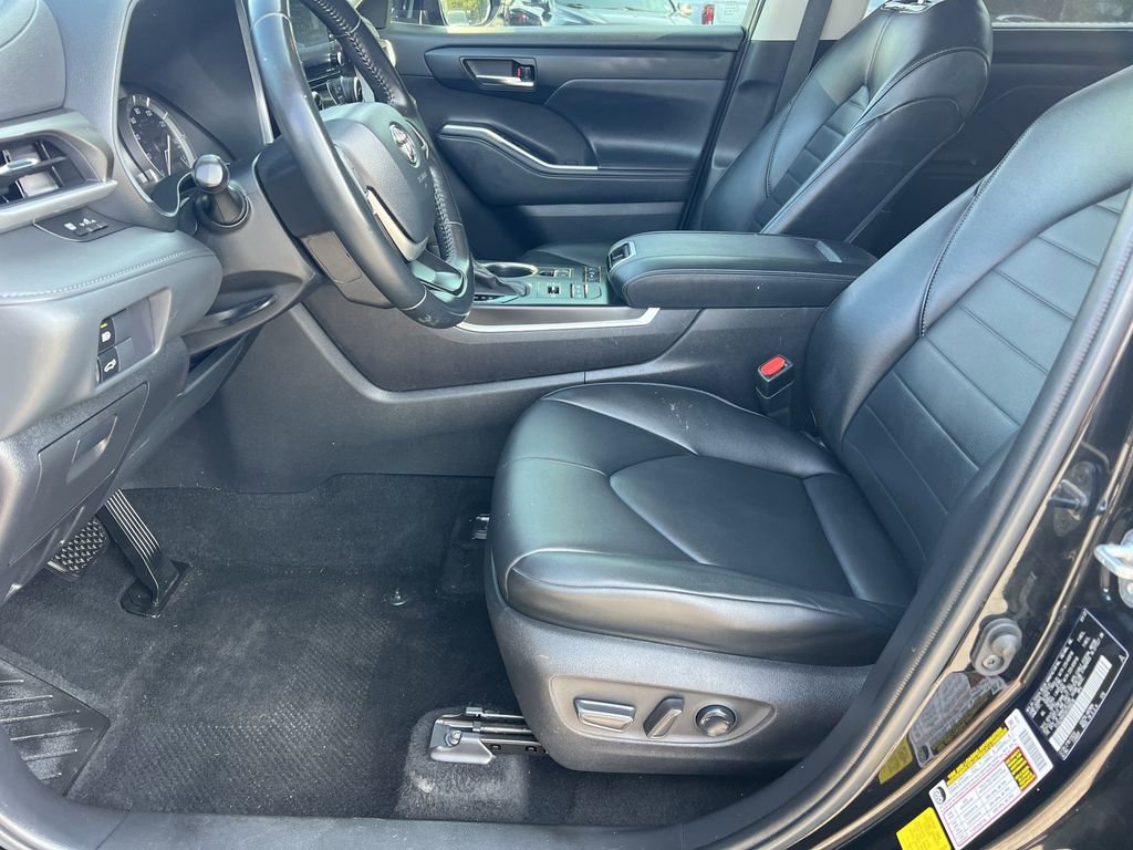 2022 Toyota Highlander XLE