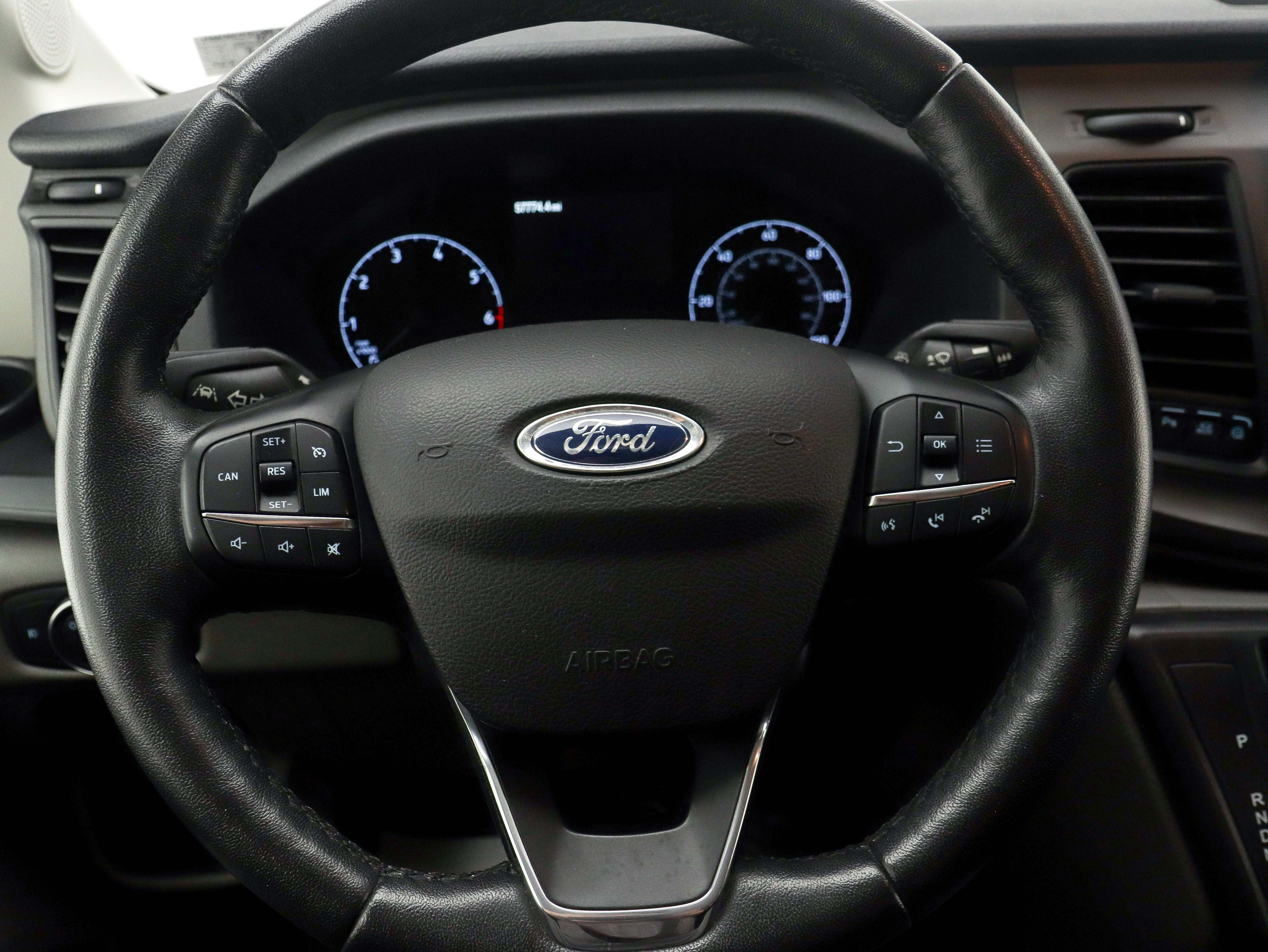 2020 Ford Transit Passenger Van XLT - Photo 18