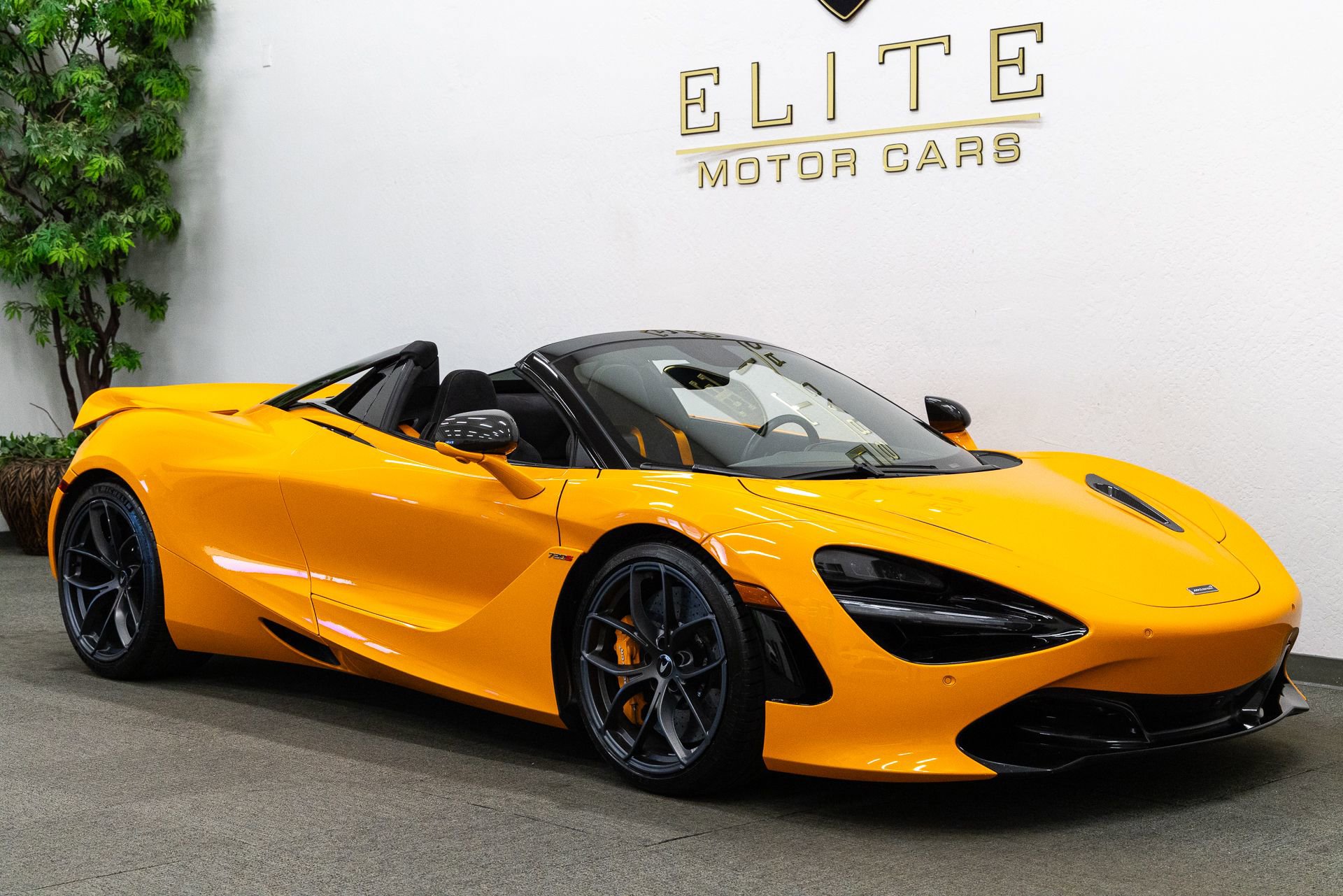 Used 2020 McLaren 720S Performance photo 8