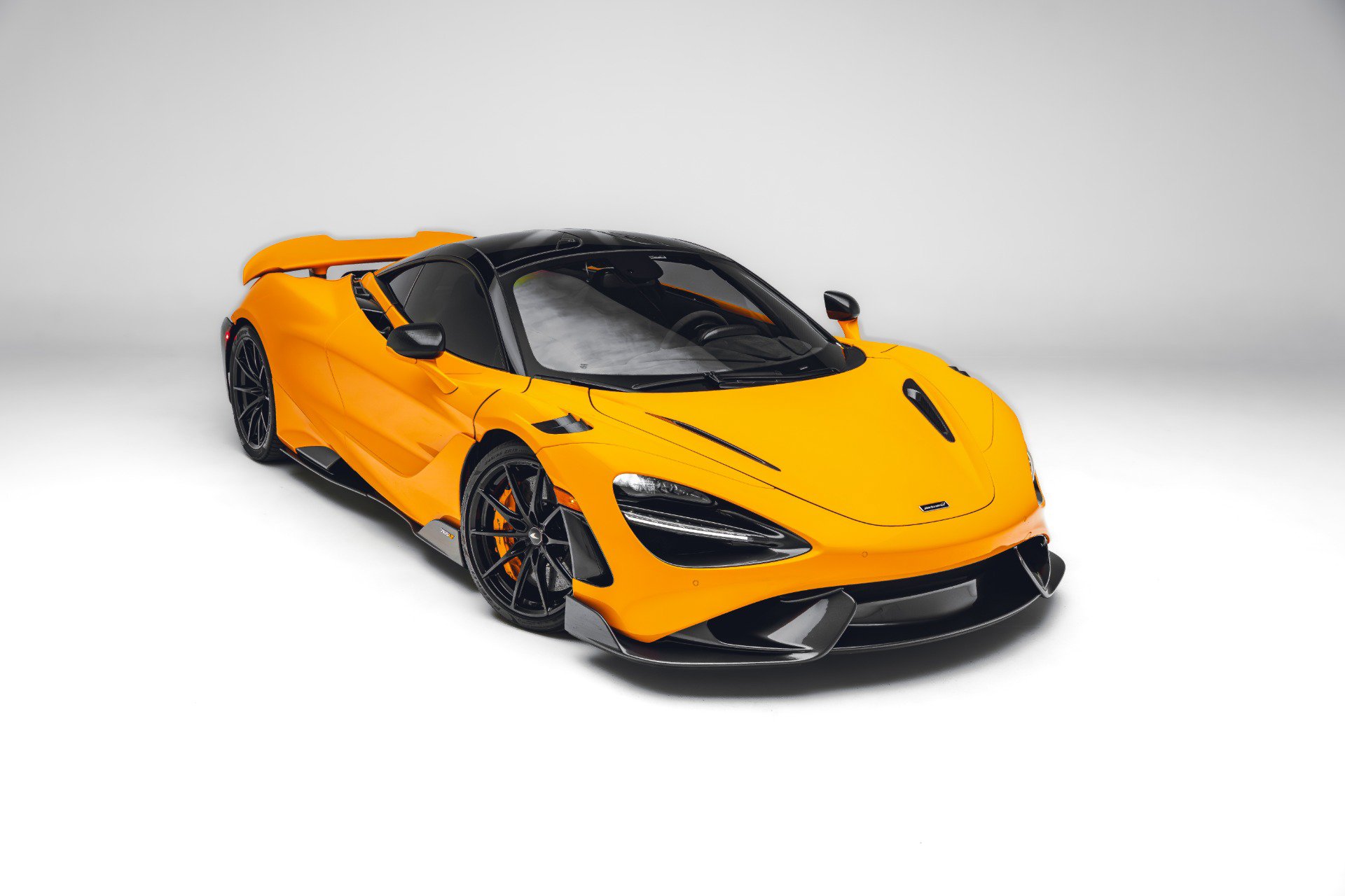 Used 2021 McLaren 765LT photo 2