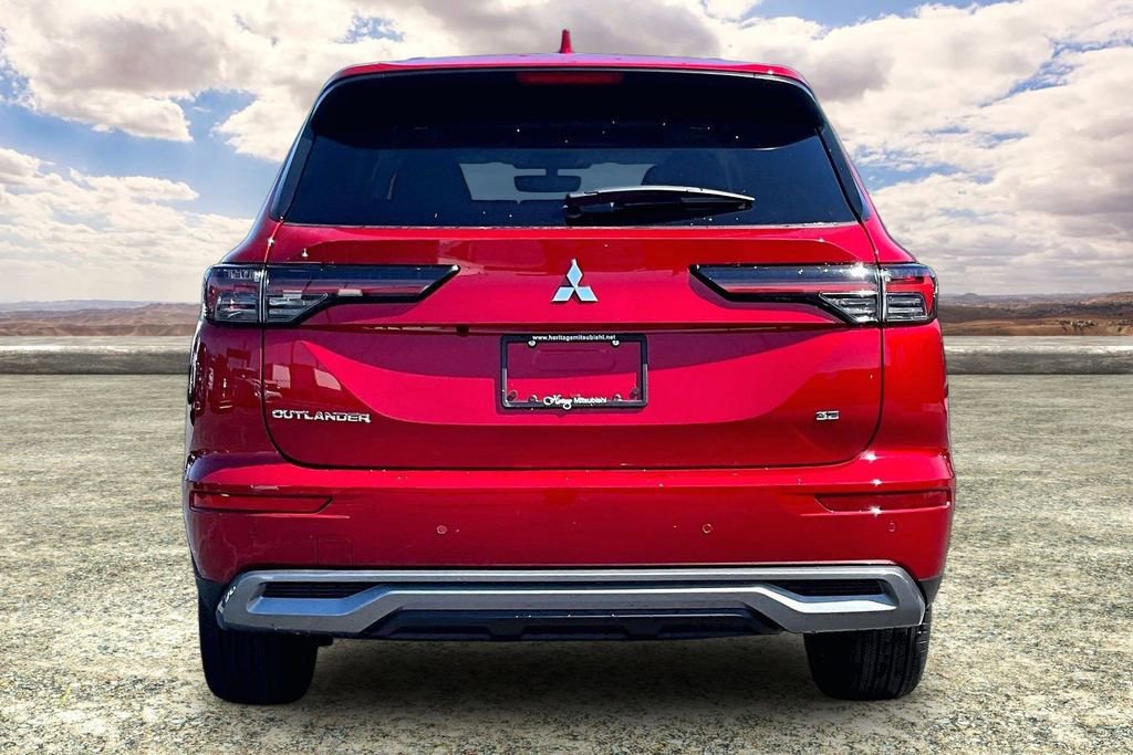 2026 Mitsubishi Outlander FWD