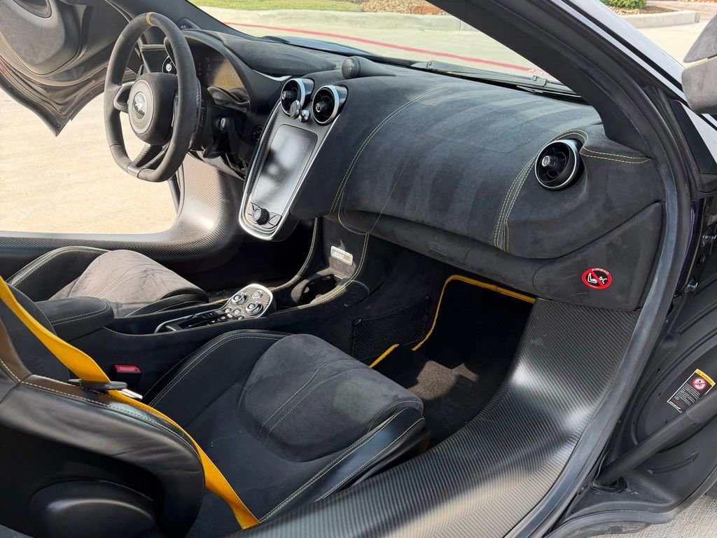 Used 2020 McLaren 600LT Spider photo 25