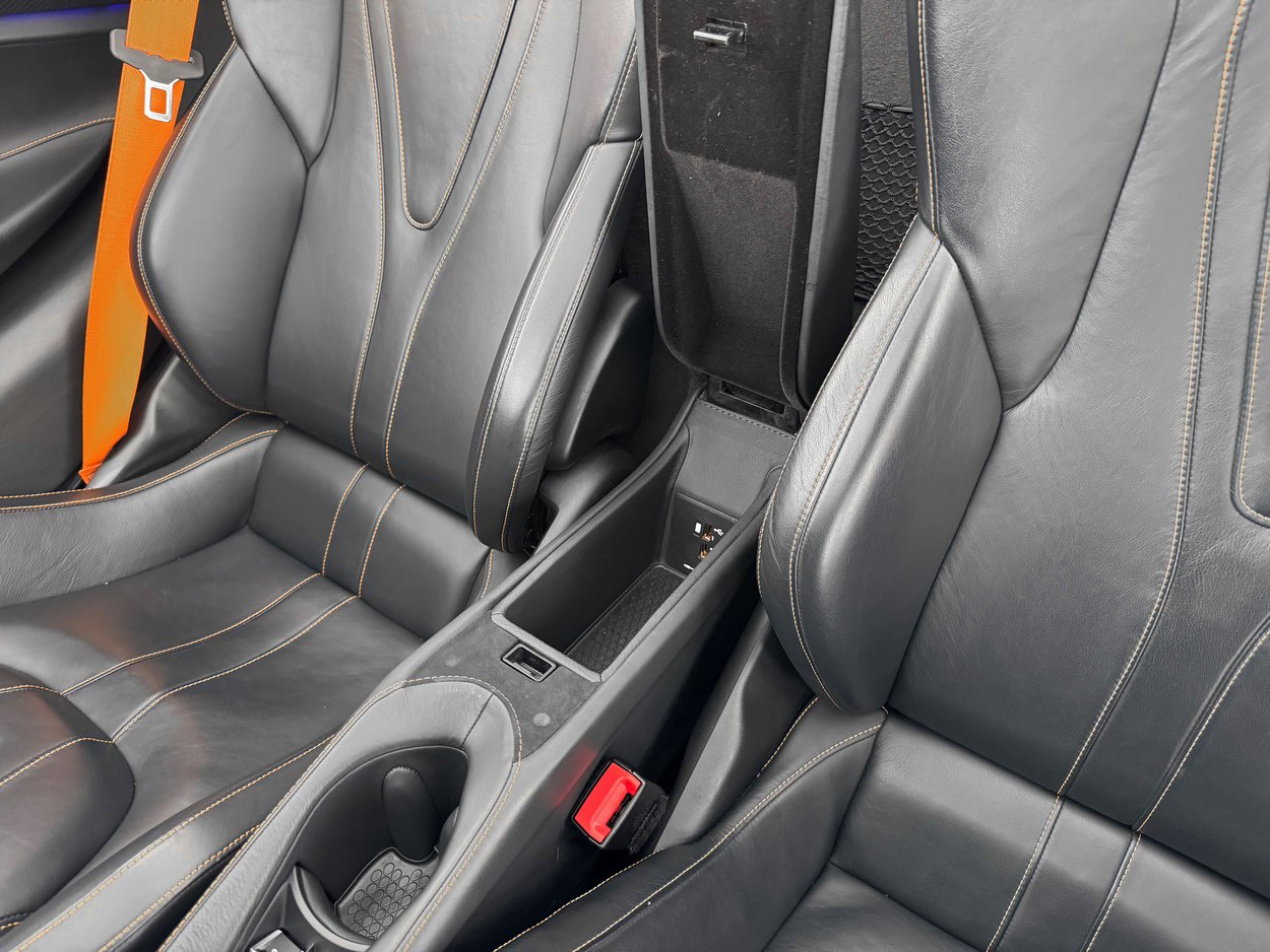 Used 2022 McLaren 765LT photo 23