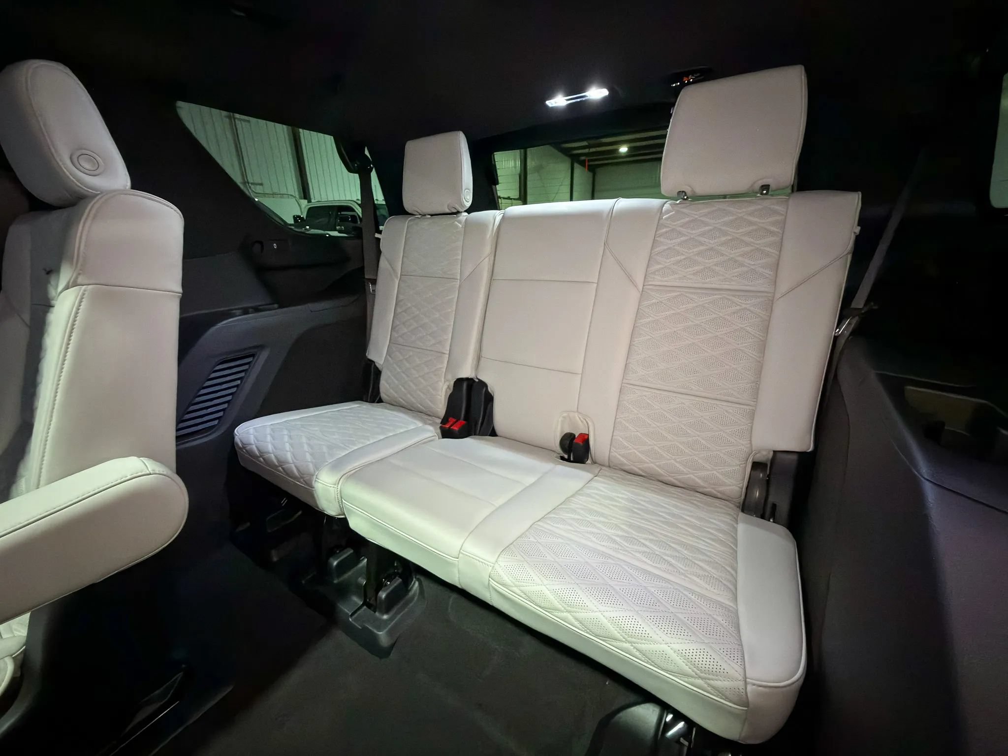 2026 Cadillac Escalade Platinum Sport - Photo 16