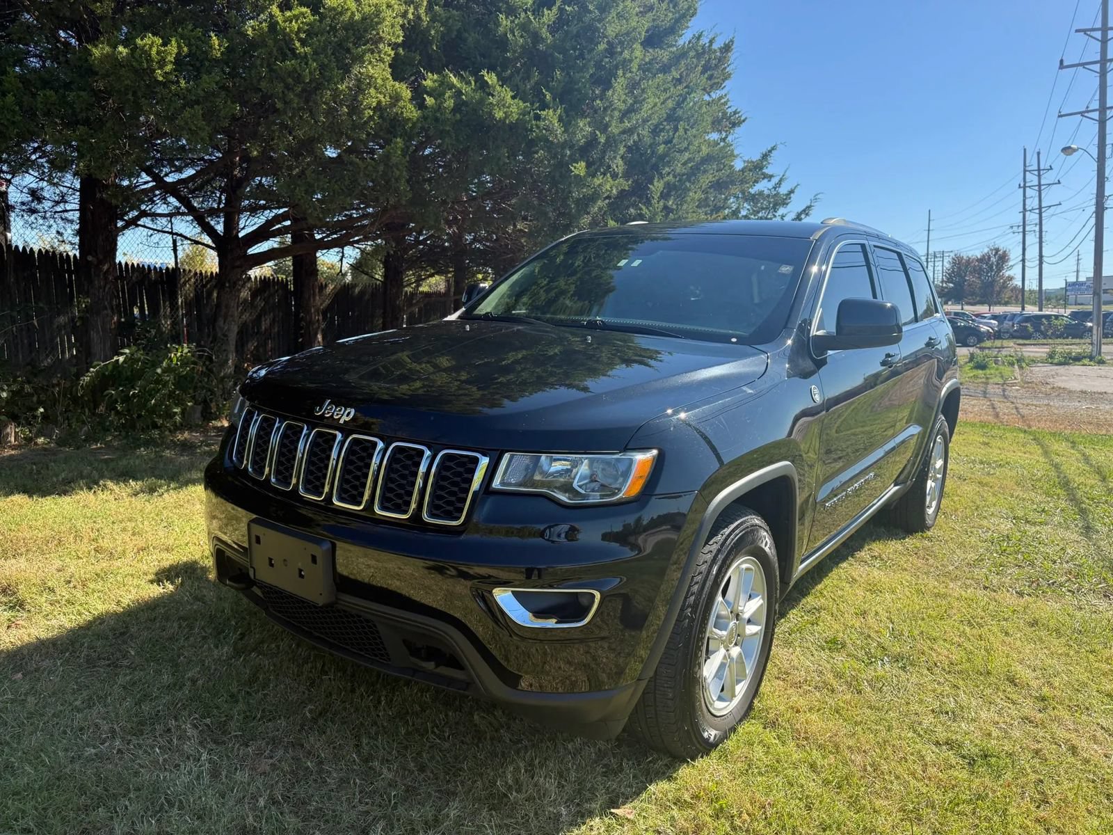Used 2019 Jeep Grand Cherokee Laredo