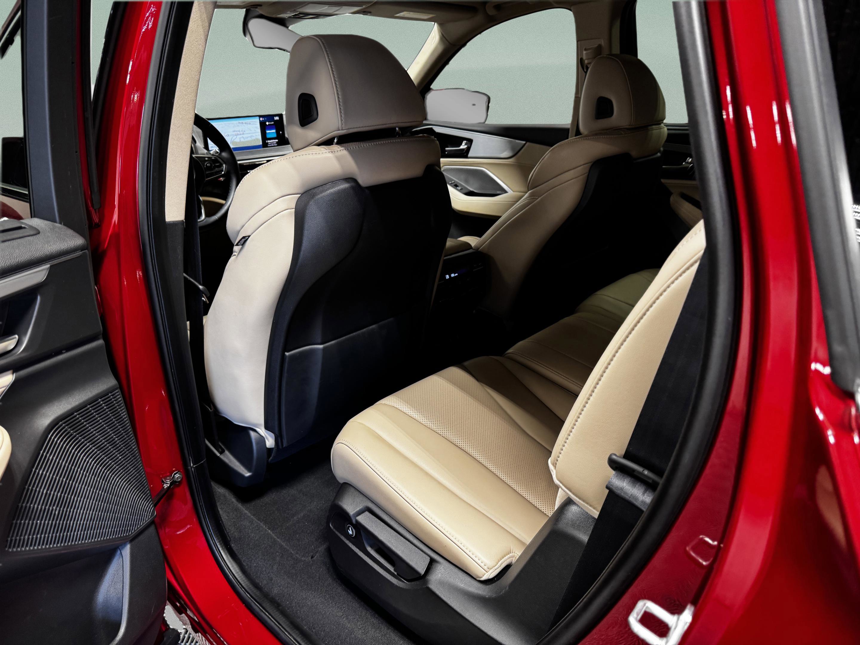 2023 Acura MDX FWD w/ Technology Package