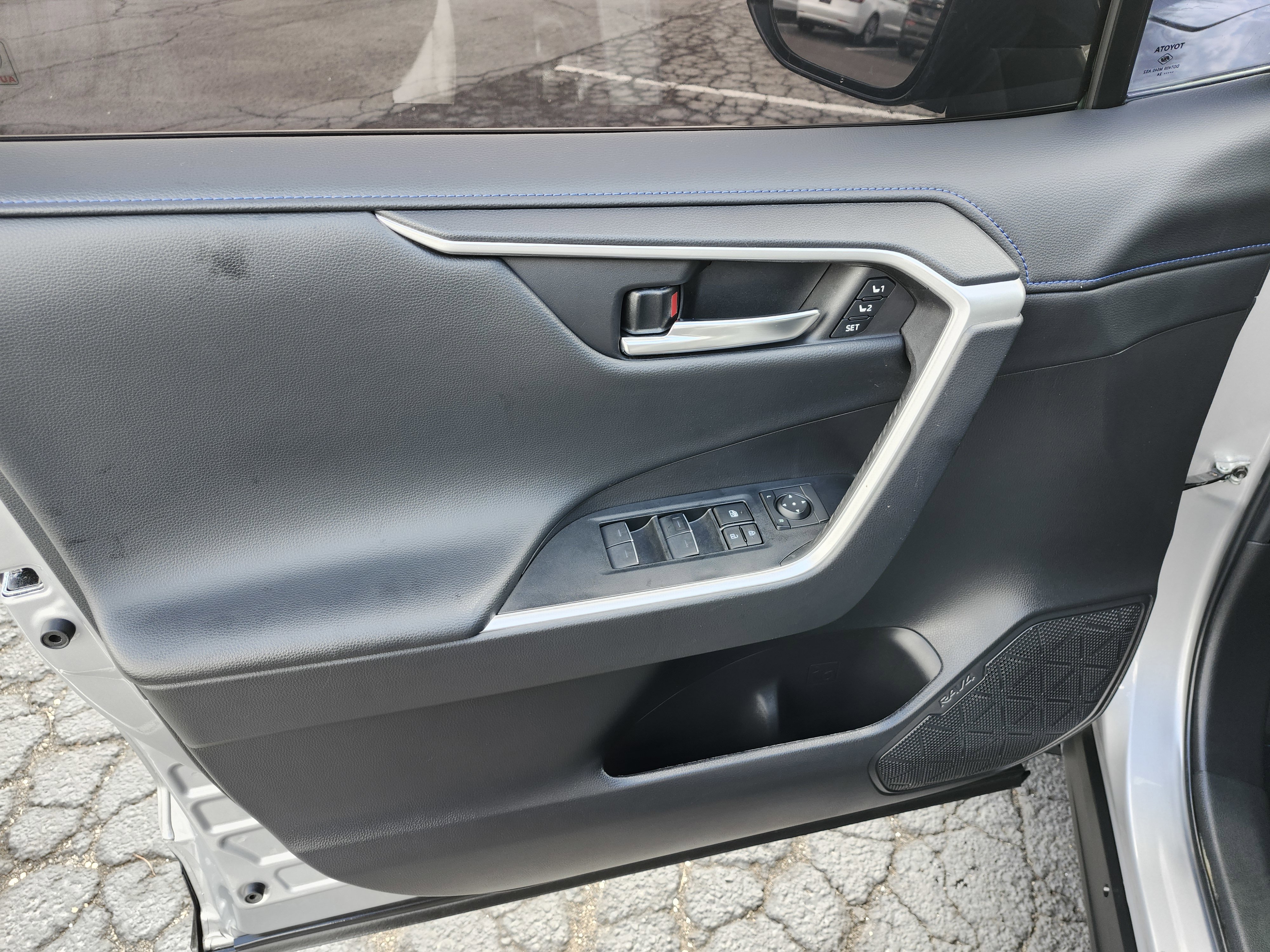 2024 Toyota Rav4 XSE