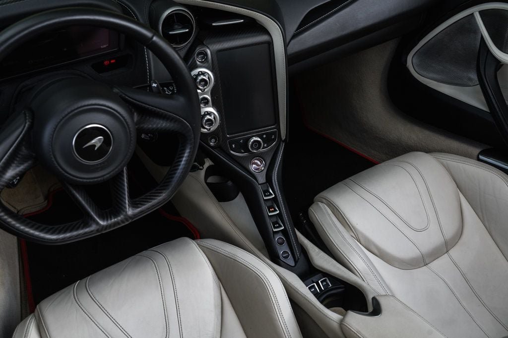 Used 2020 McLaren 720S Spider photo 20