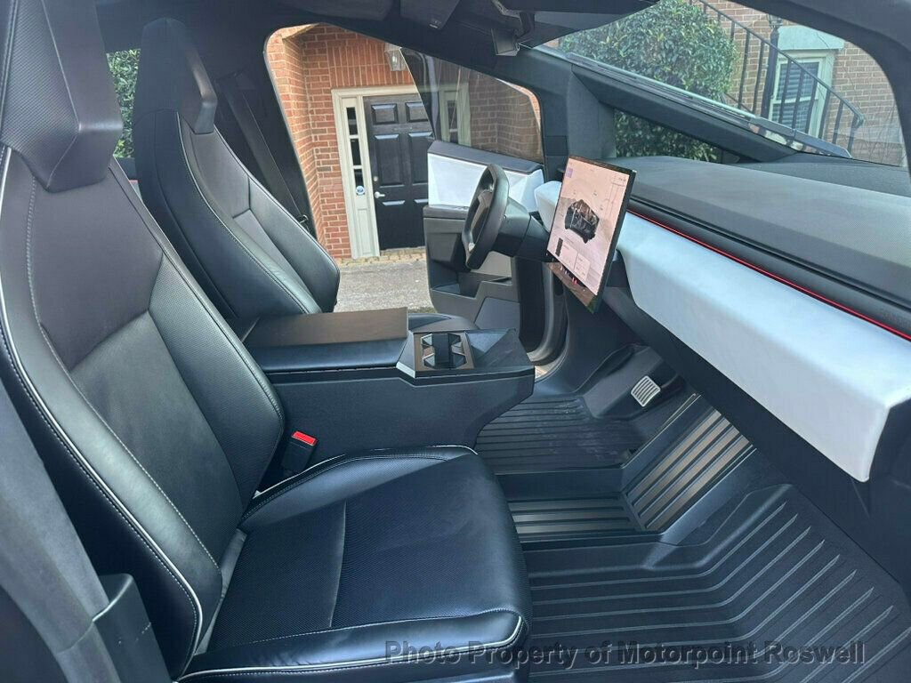 2024 Tesla Cybertruck AWD Crew Cab