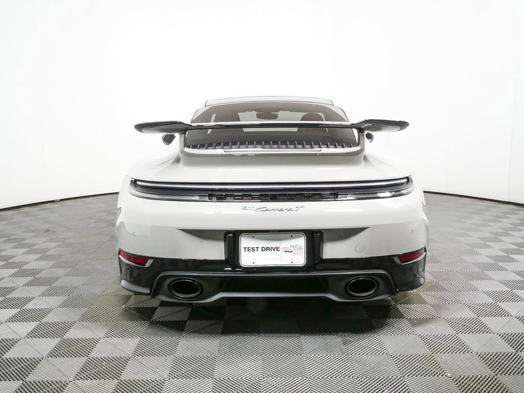 2025 Porsche 911 Carrera