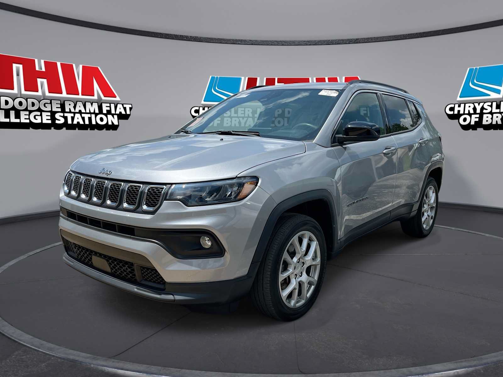Used 2023 Jeep Compass Latitude