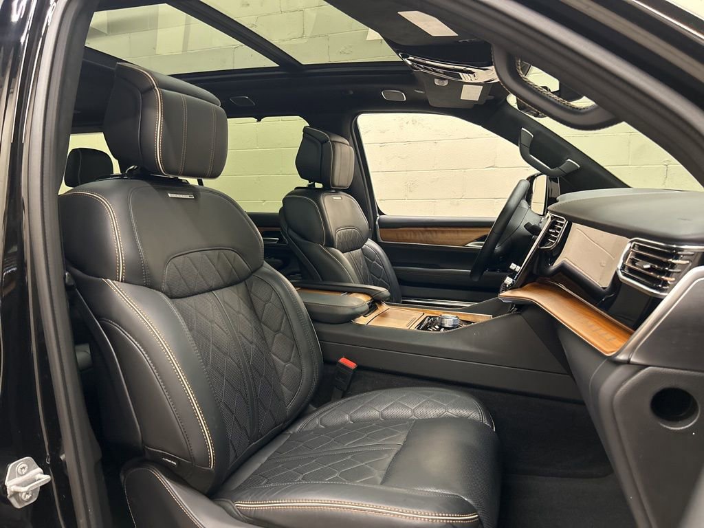 2025 Jeep Grand Wagoneer Series III