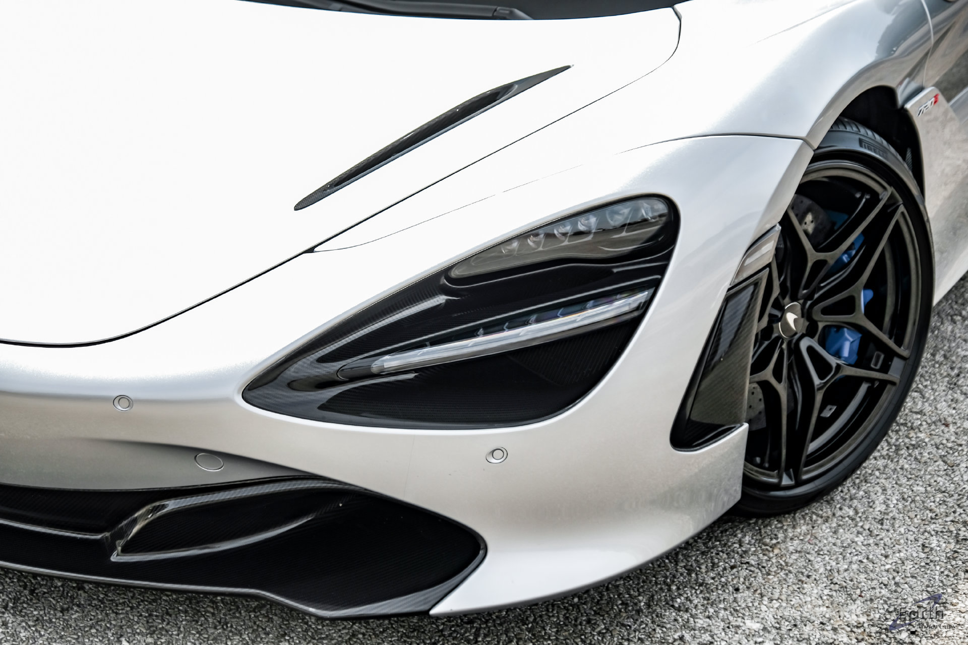 Used 2020 McLaren 720S Luxury photo 40