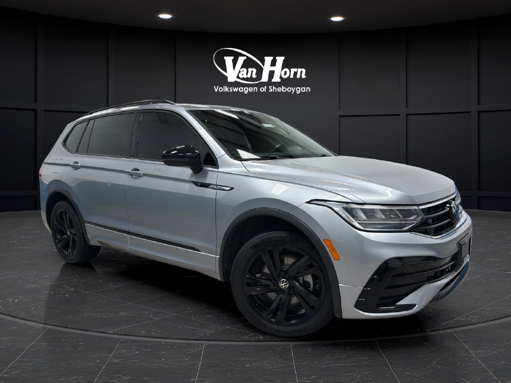 Used 2024 Volkswagen Tiguan SE R-Line
