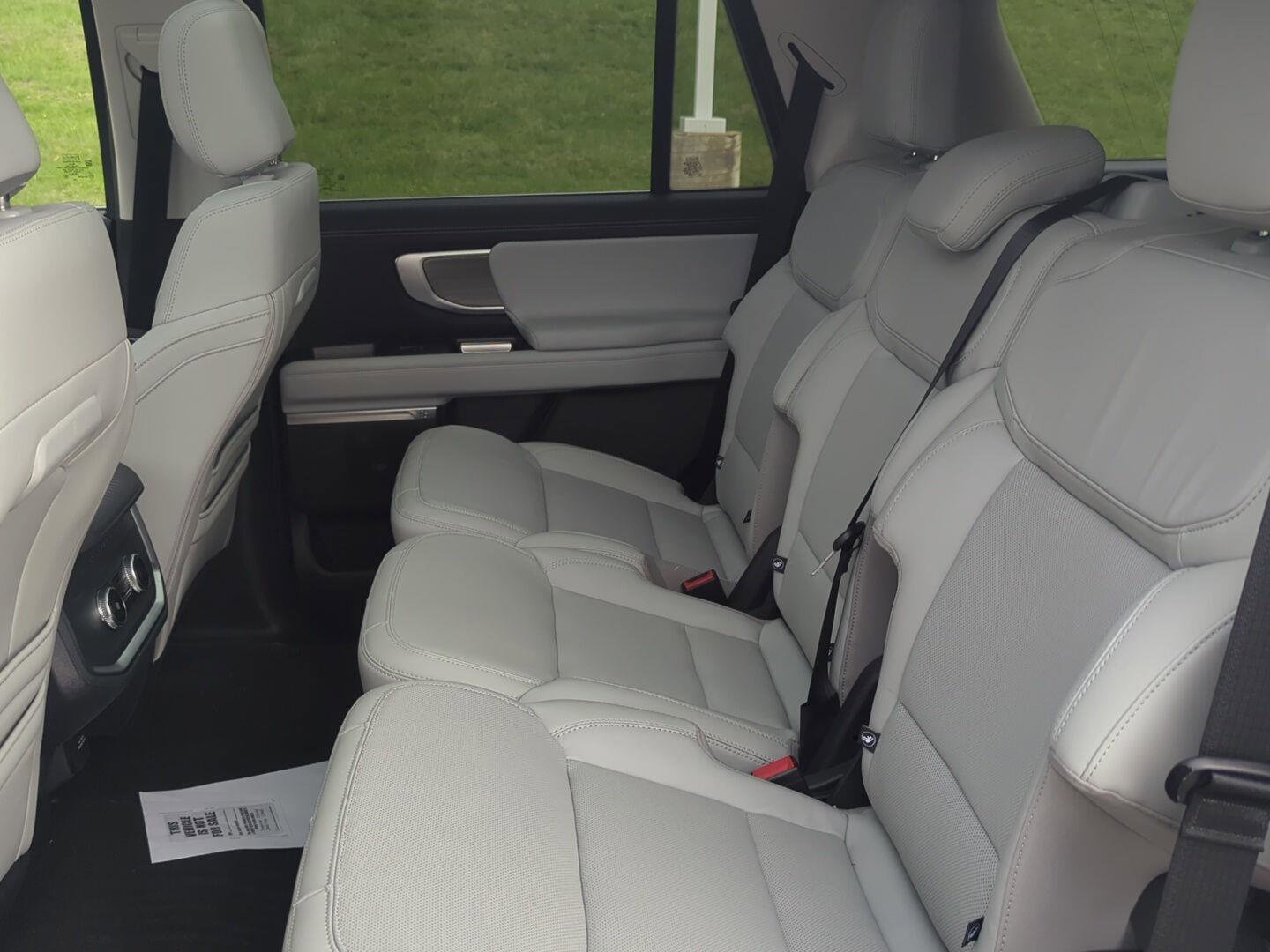 2025 Ford Expedition Platinum