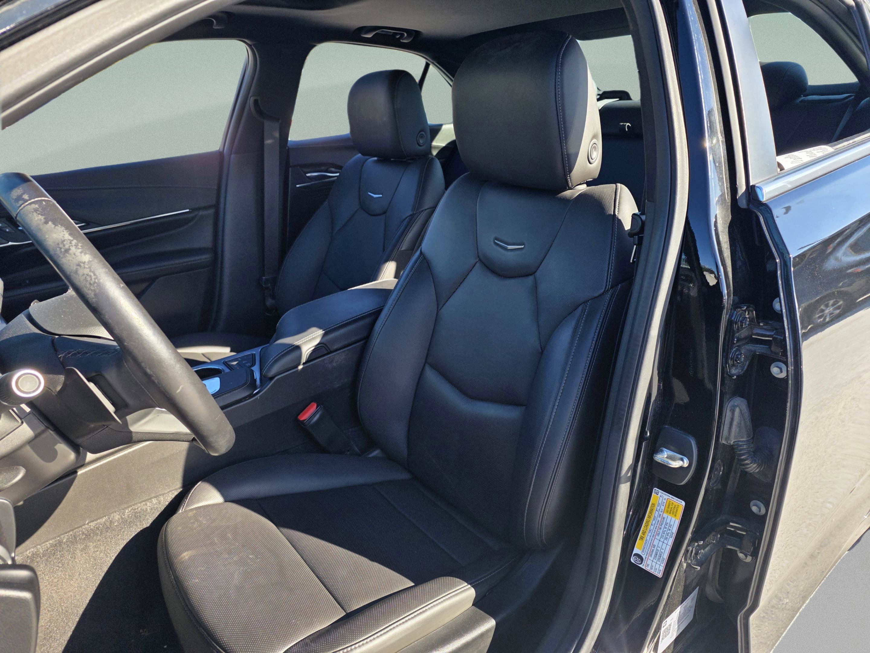 2022 Cadillac CT4 Premium Luxury