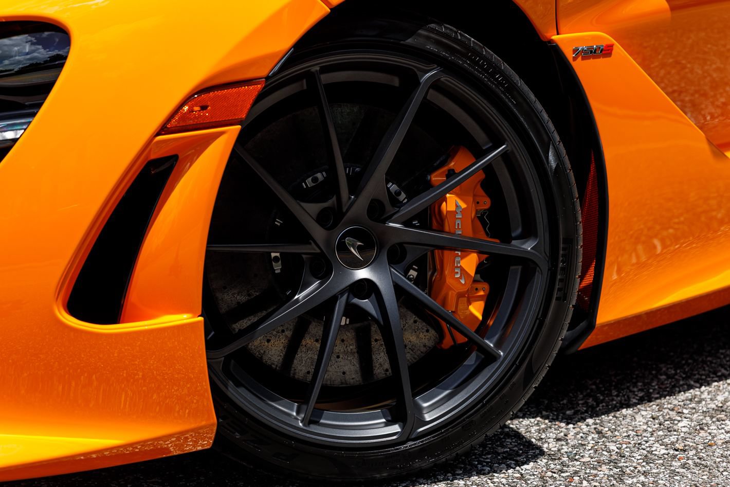 New 2027 McLaren 750S photo 39