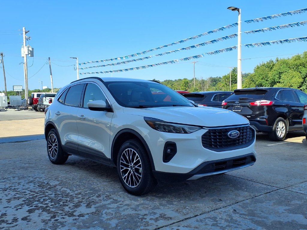 Used 2024 Ford Escape SE