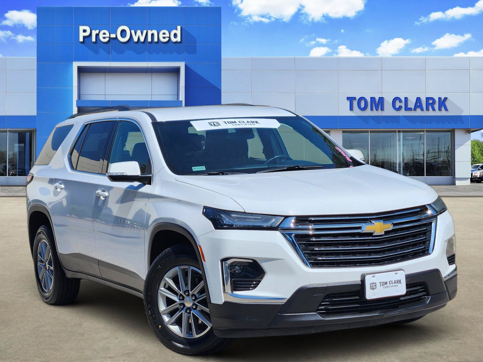 Used 2023 Chevrolet Traverse LT