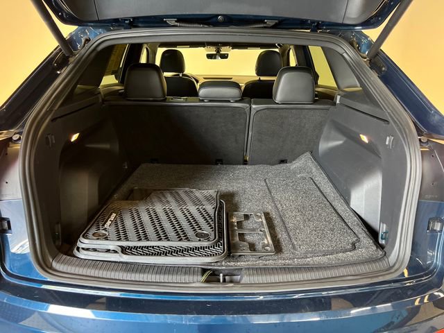 2022 Volkswagen Atlas Cross Sport SE