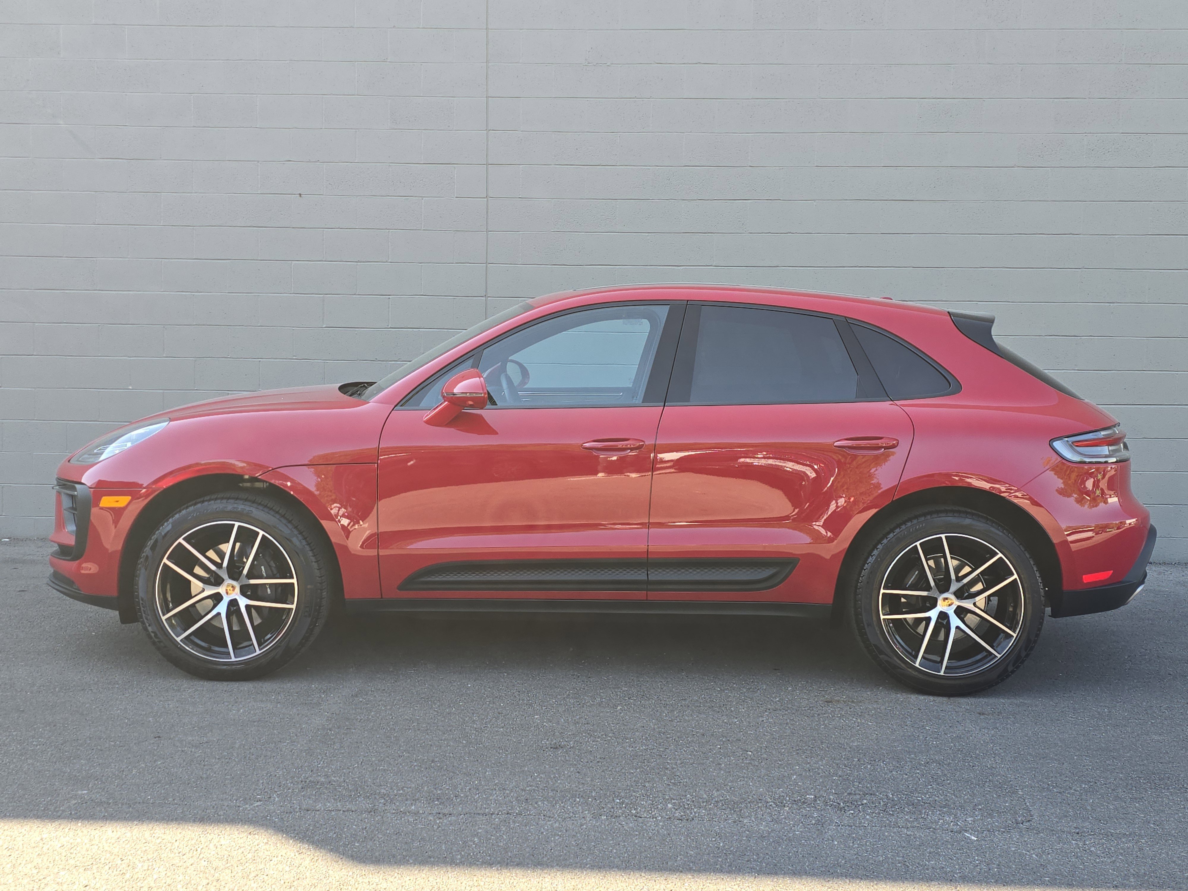 2025 Porsche Macan
