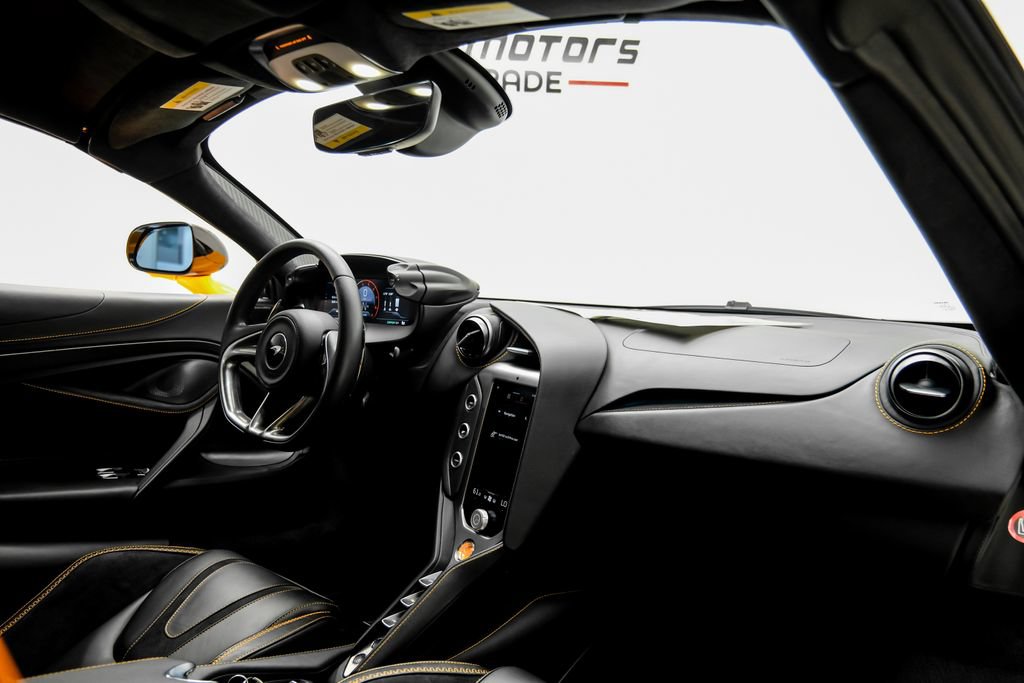 Used 2026 McLaren 750S Spider photo 16