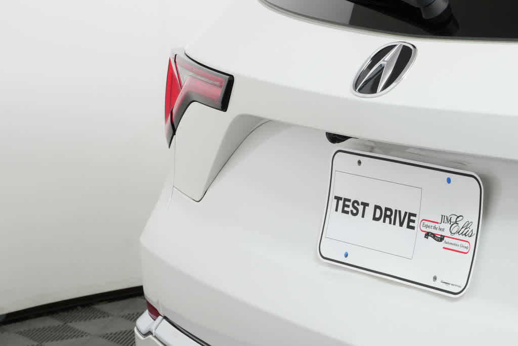 2022 Acura MDX FWD w/ Technology Package