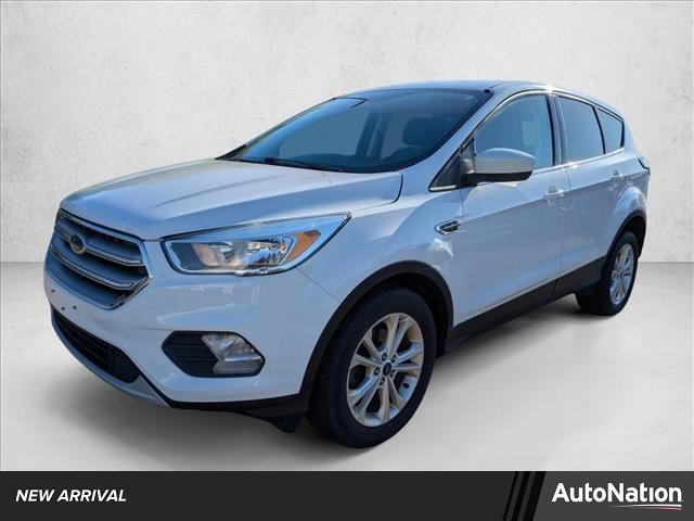 Used 2017 Ford Escape SE w/ SE Cold Weather Package