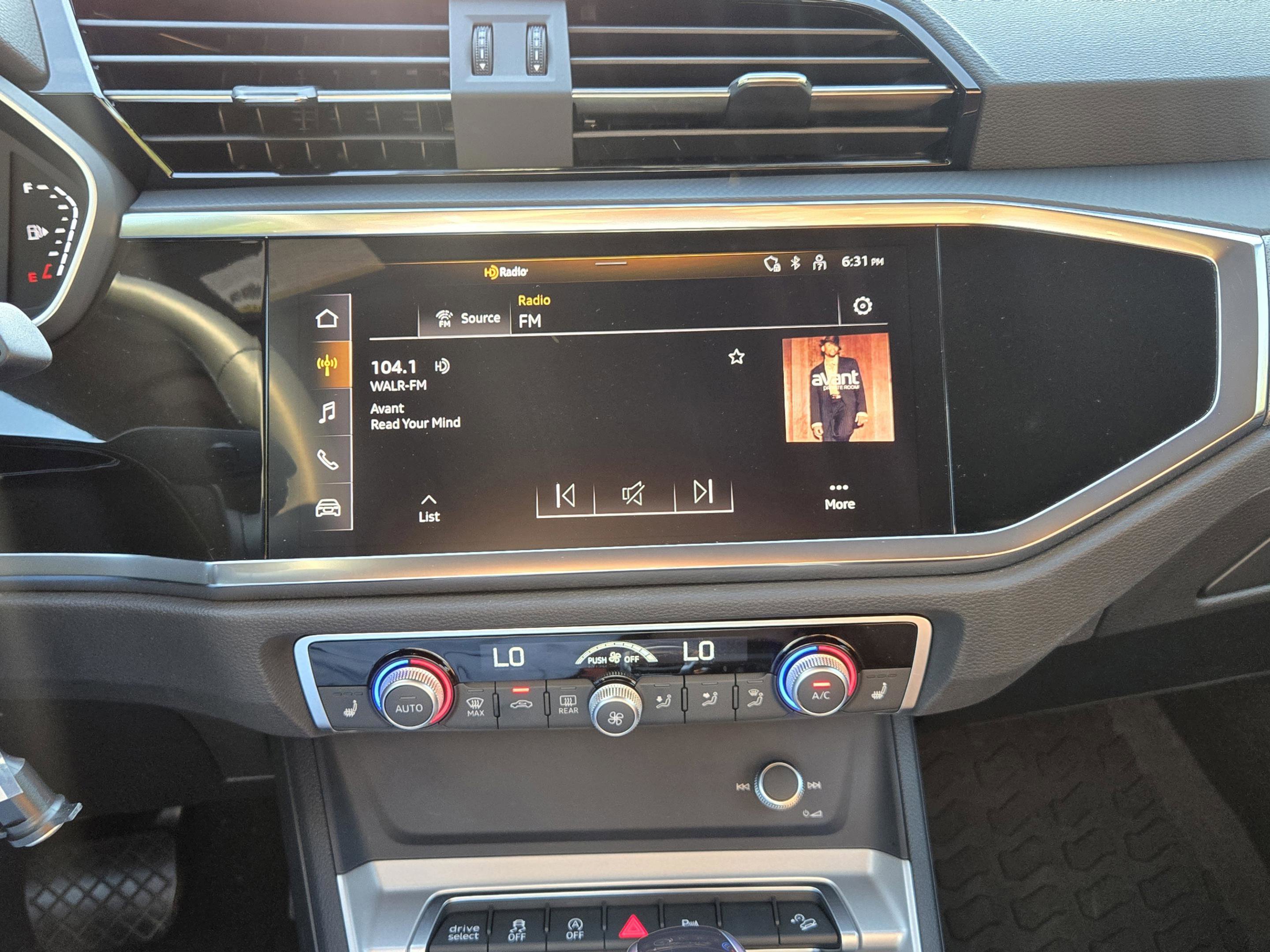 2025 Audi Q3 2.0T Premium