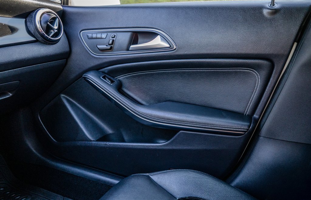 2014 Mercedes-Benz CLA 250