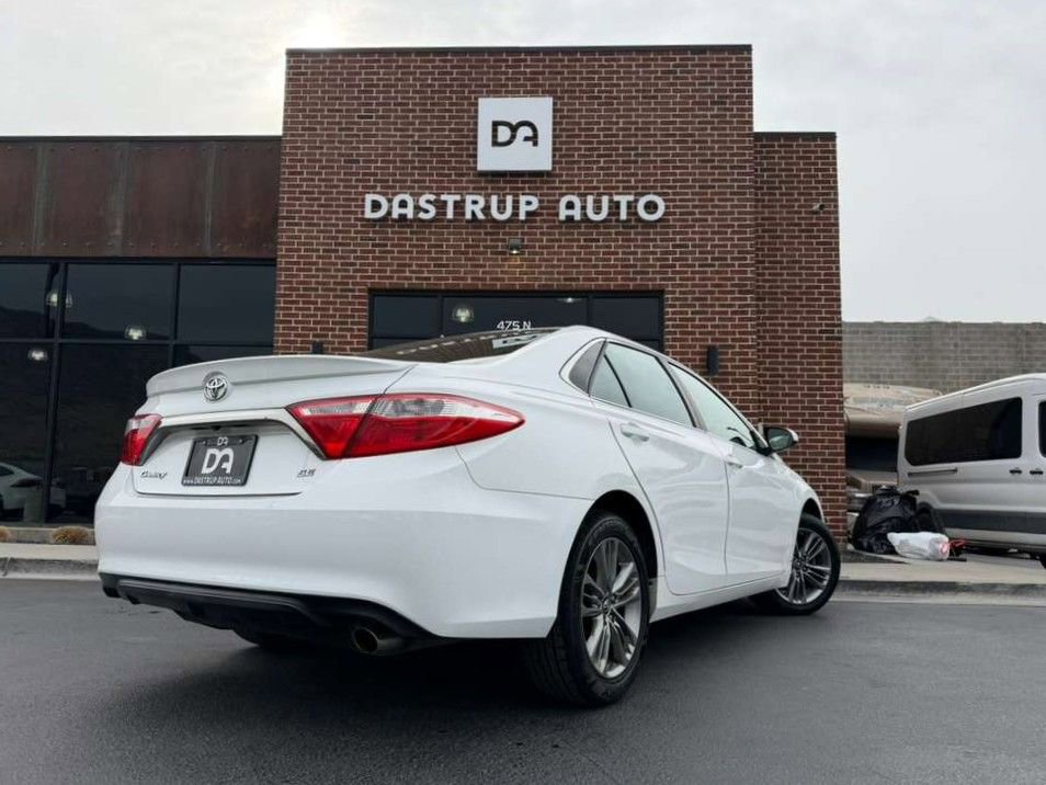 2016 Toyota Camry SE