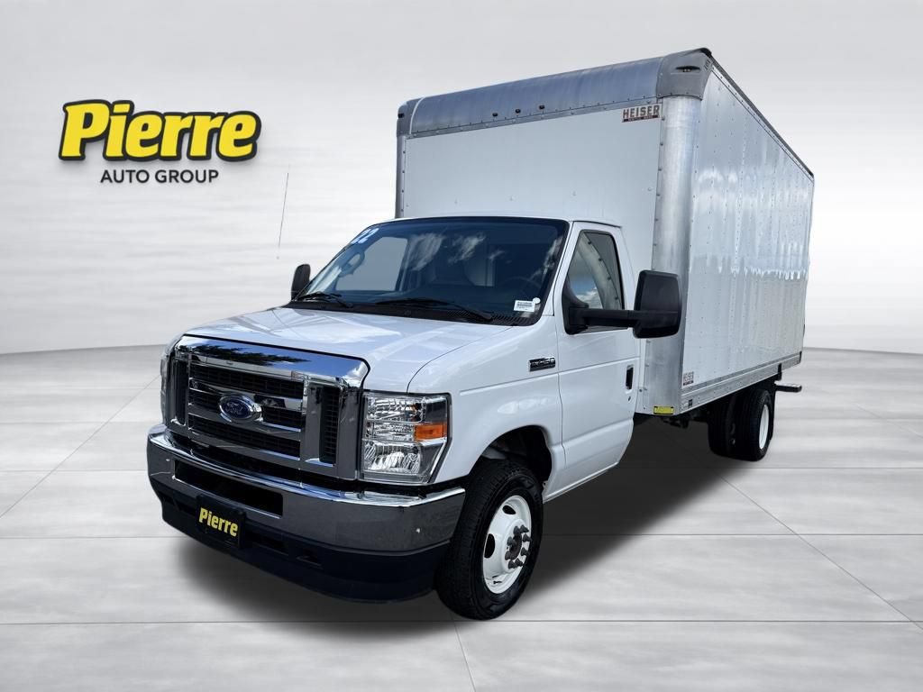 Used 2022 Ford E-450 and Econoline 450 Super Duty w/ Power Windows & Locks Group