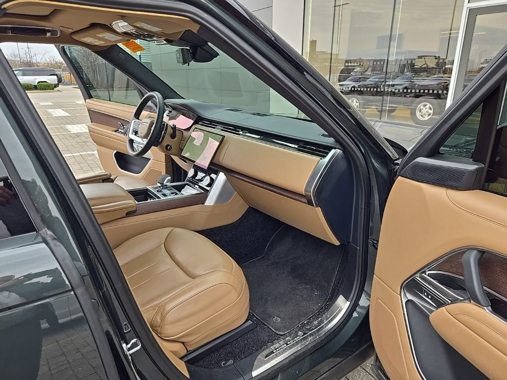 2023 Land Rover Range Rover SE