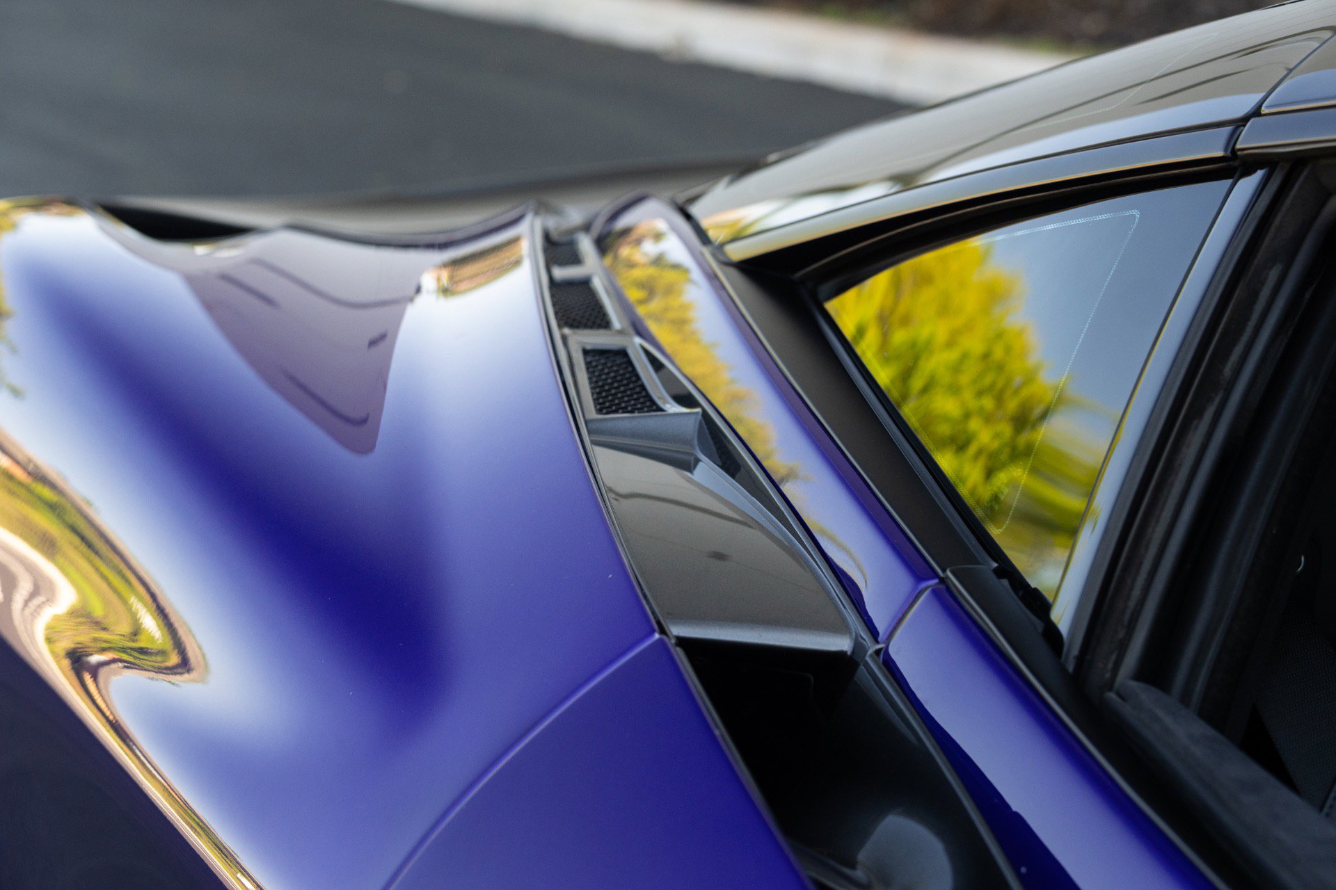 Used 2020 McLaren 720S photo 13