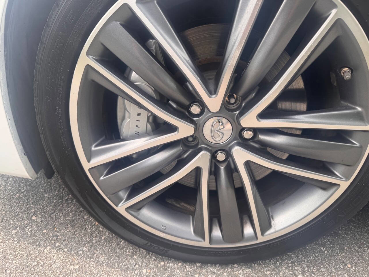 2017 INFINITI Q50 Sport