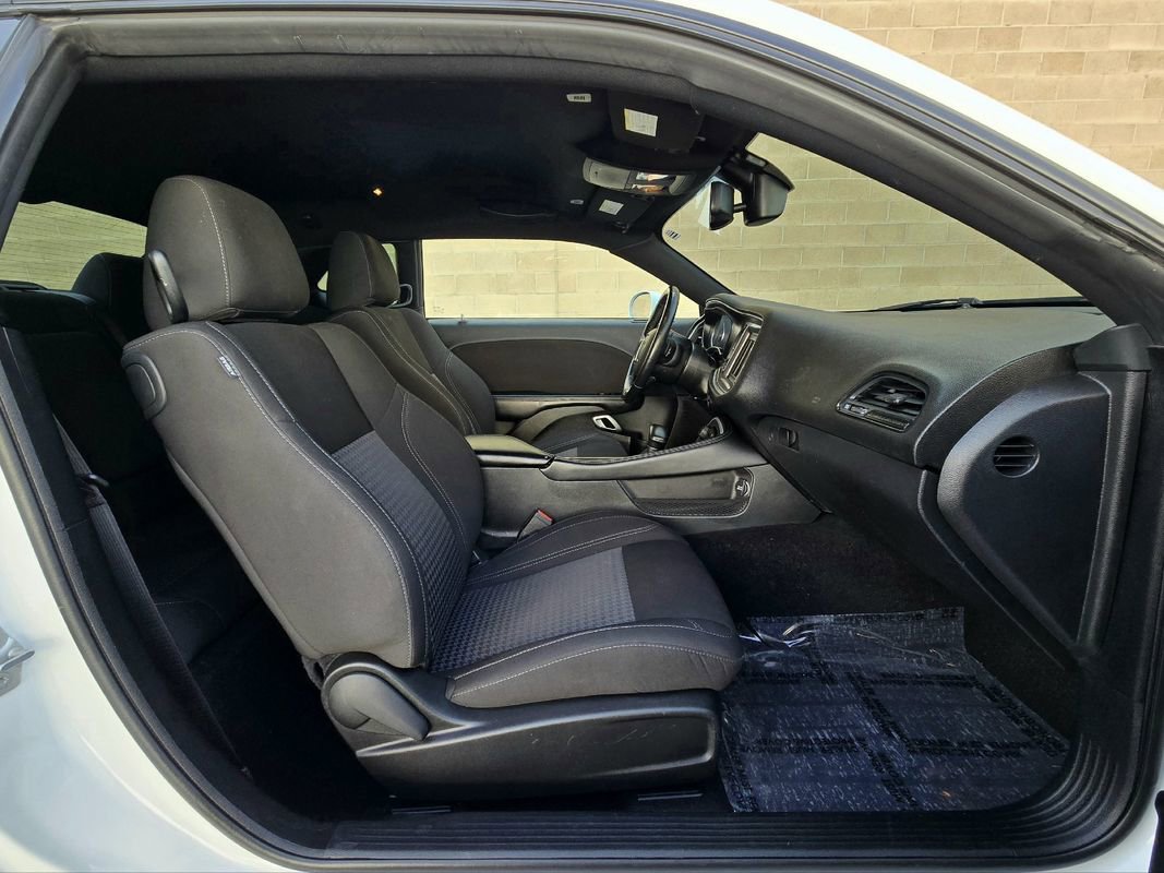 2022 Dodge Challenger SXT