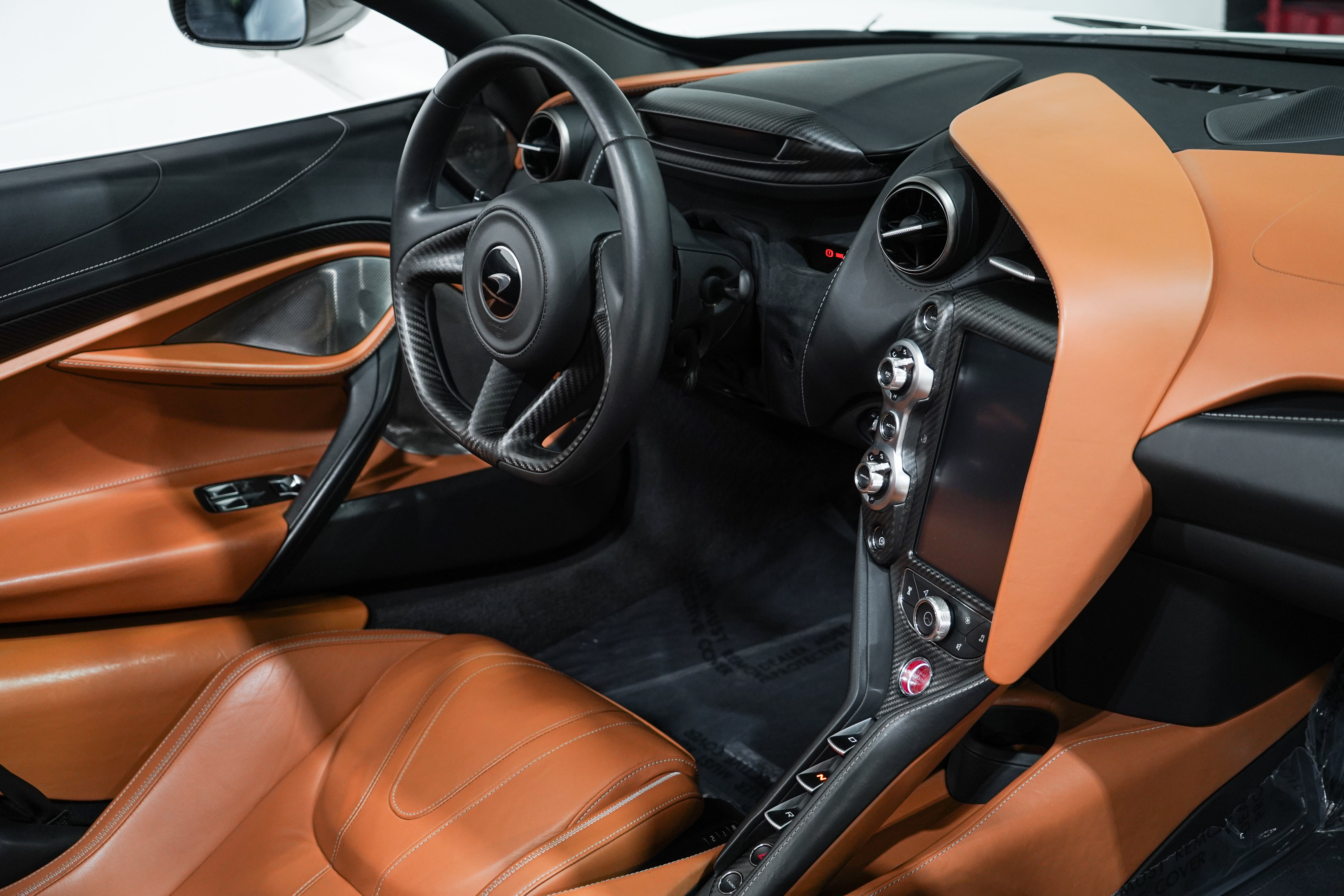 Used 2020 McLaren 720S Spider photo 10