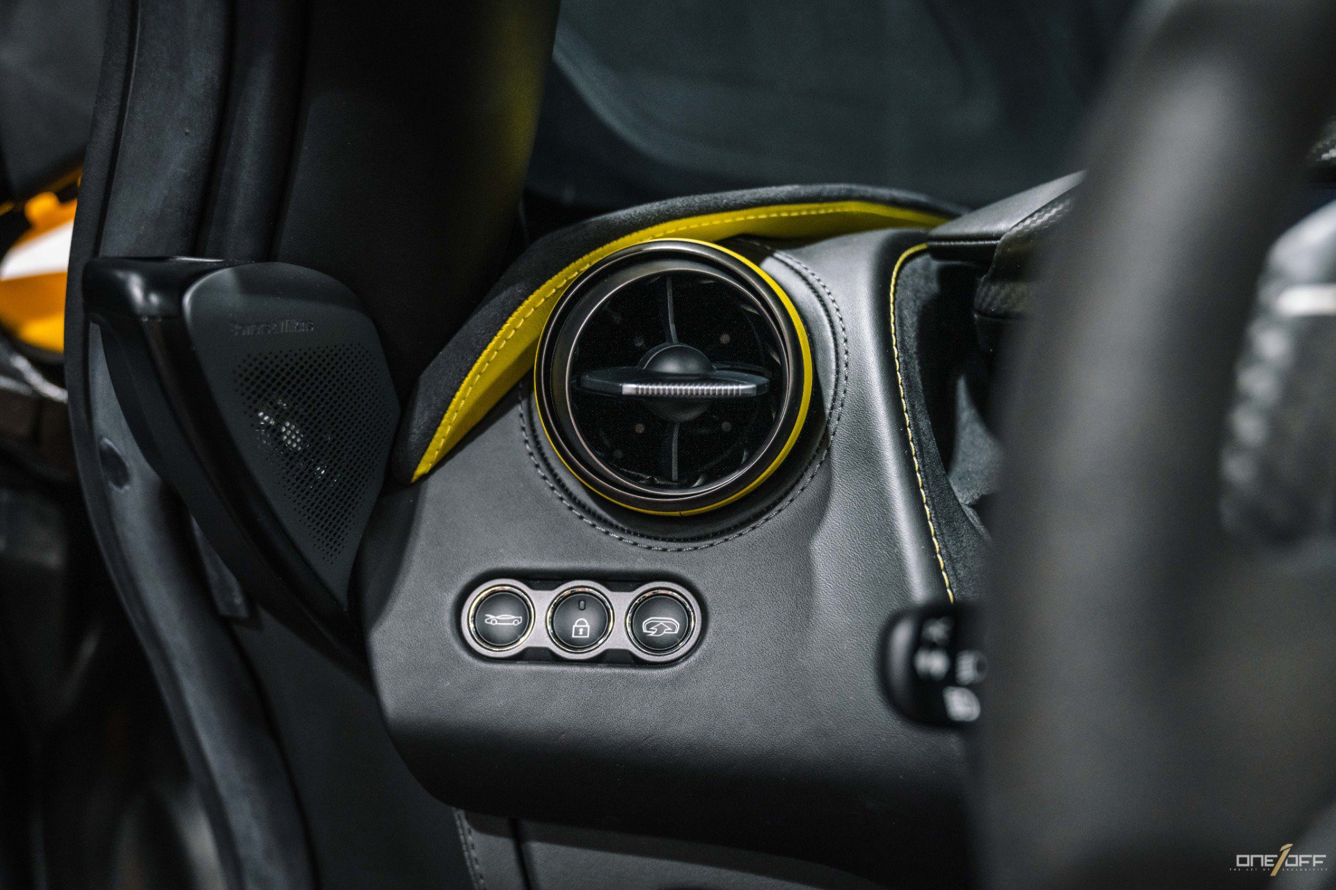 Used 2020 McLaren 720S Performance photo 29