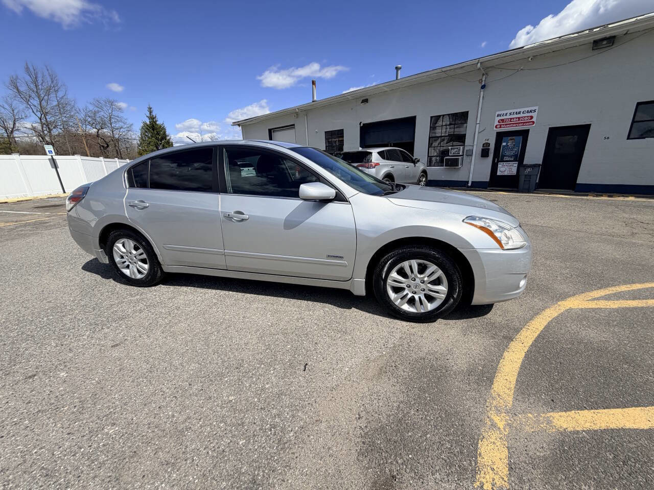 2010 Nissan Altima Hybrid Sedan