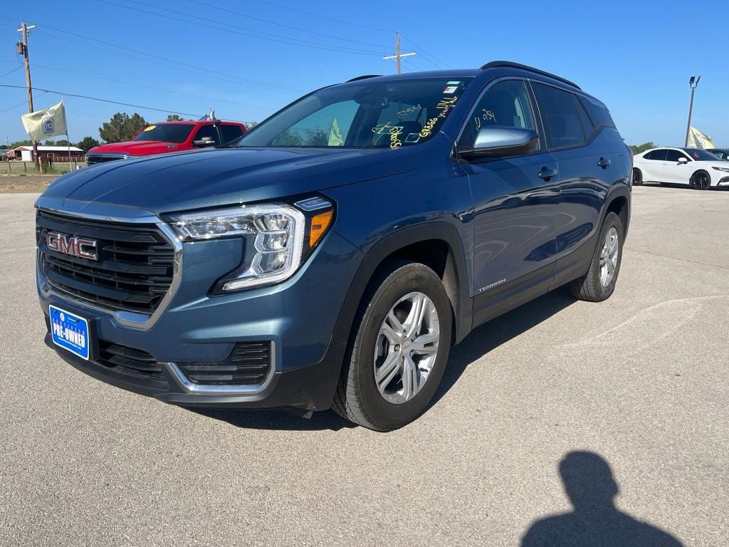 Used 2024 GMC Terrain SLE w/ Driver Convenience Package