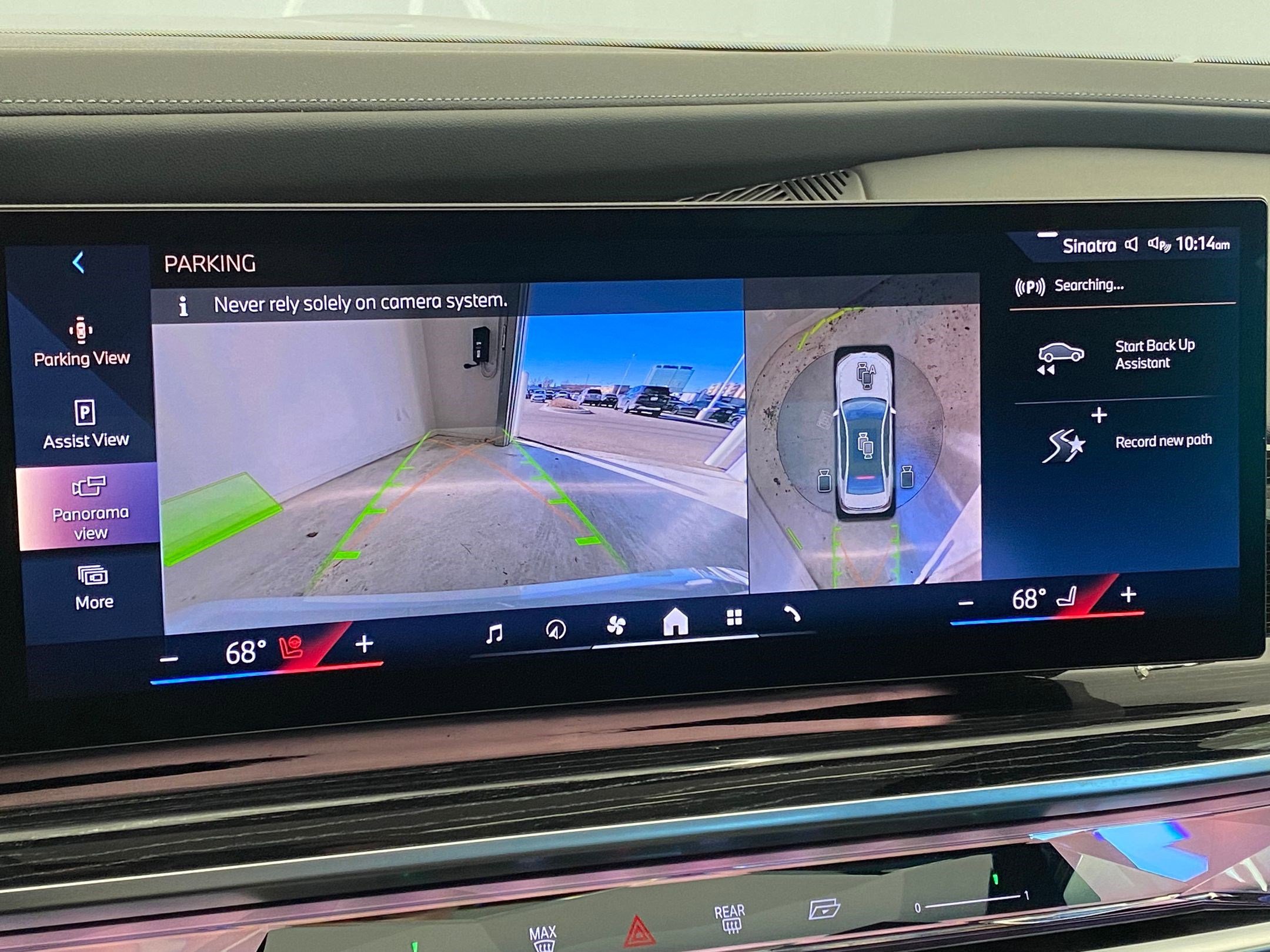 2024 BMW 750e xDrive