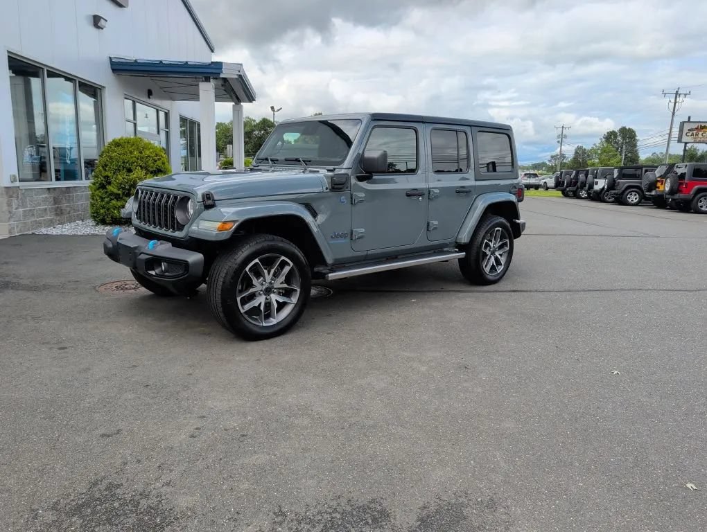 Used 2024 Jeep Wrangler Unlimited