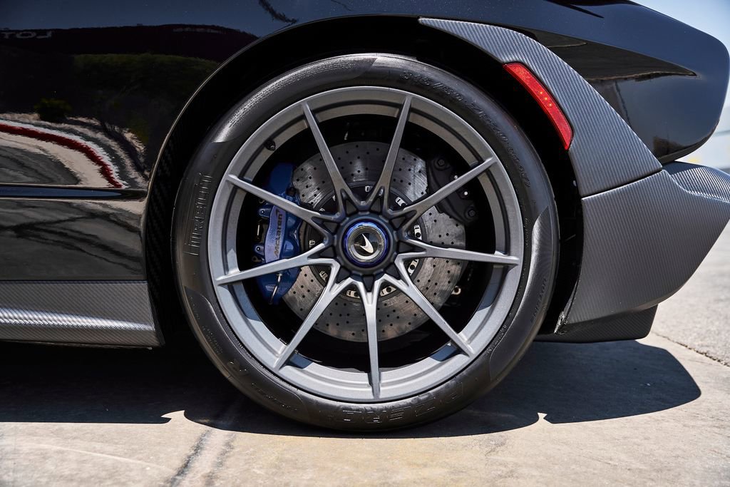 Used 2019 McLaren Senna photo 30