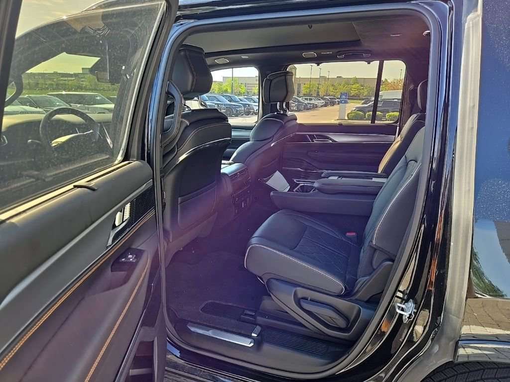 2023 Jeep Grand Wagoneer Series III