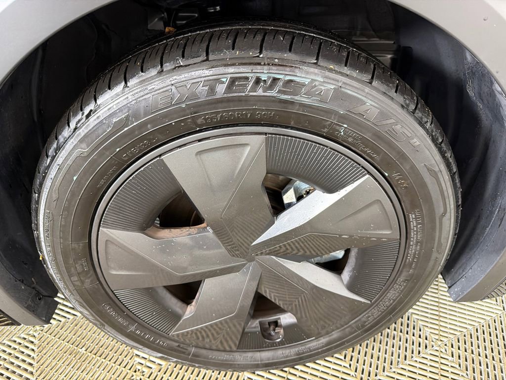 2025 Toyota Prius Plug-In Hybrid